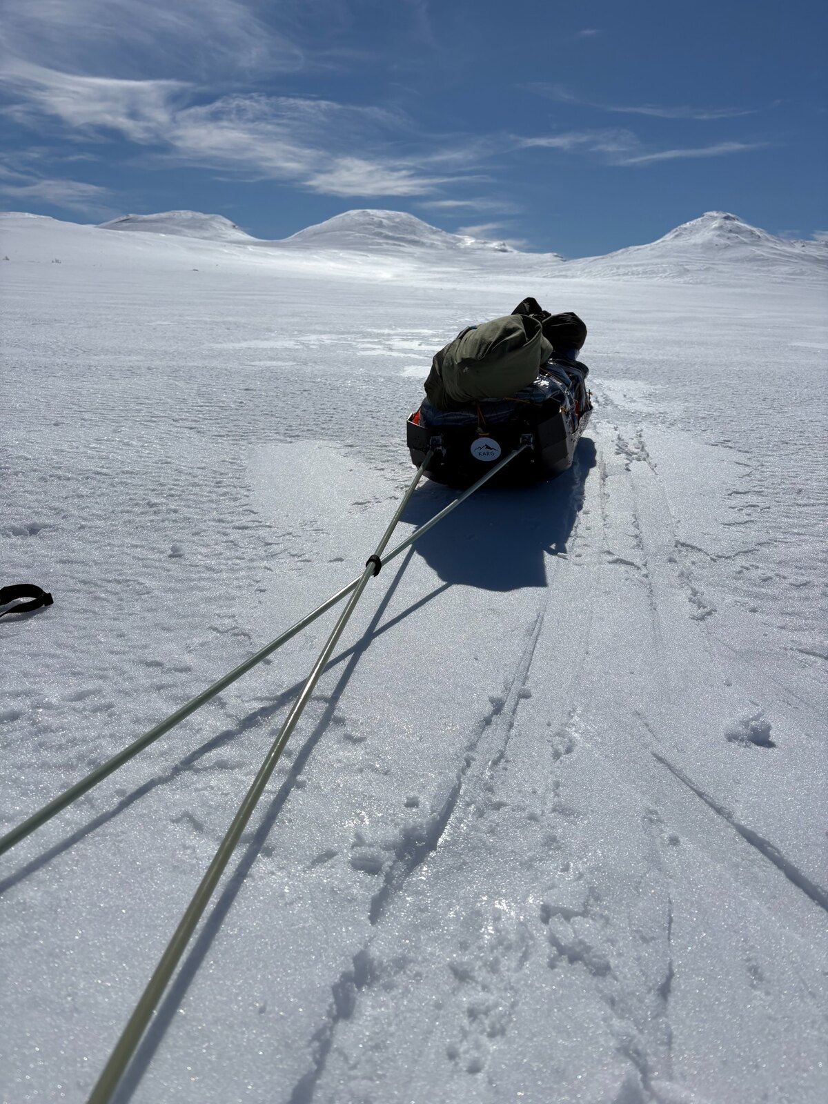 KARG Ski Pulk with shafts on snow